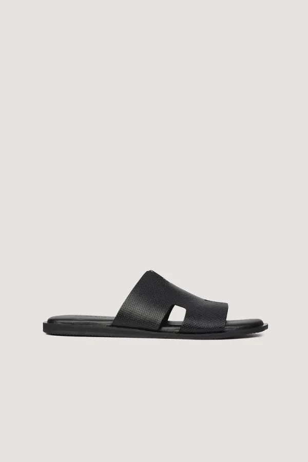 Brook Pin-Dot Leather Slides – Black – view 3