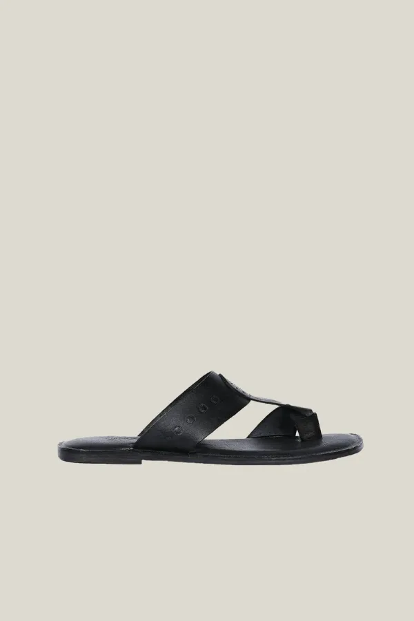 Grosvenor Kolhapuri Sandals – Black – view 3