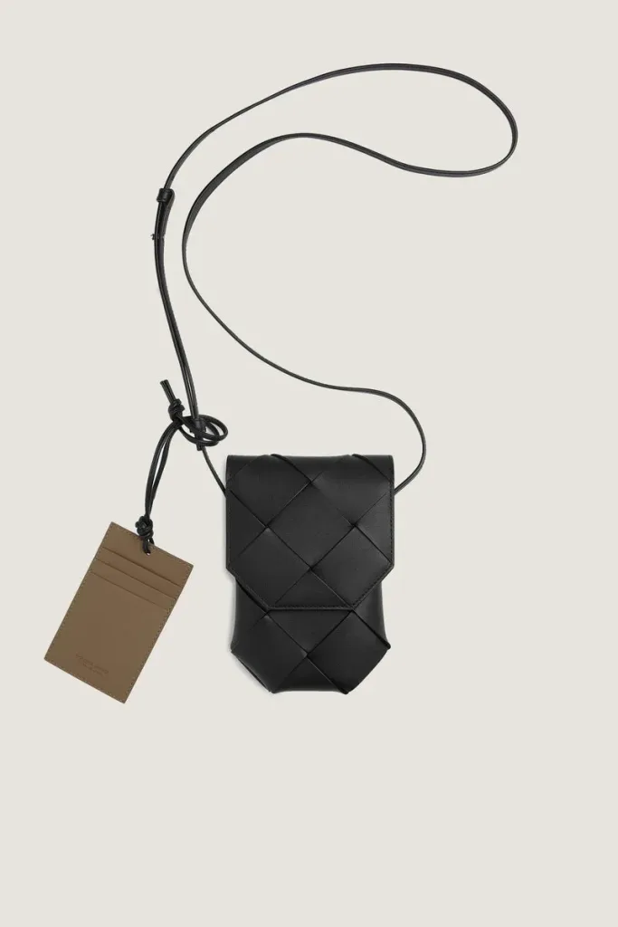 Bermondsey Leather Phone Crossbody Pouch – Black – view 1