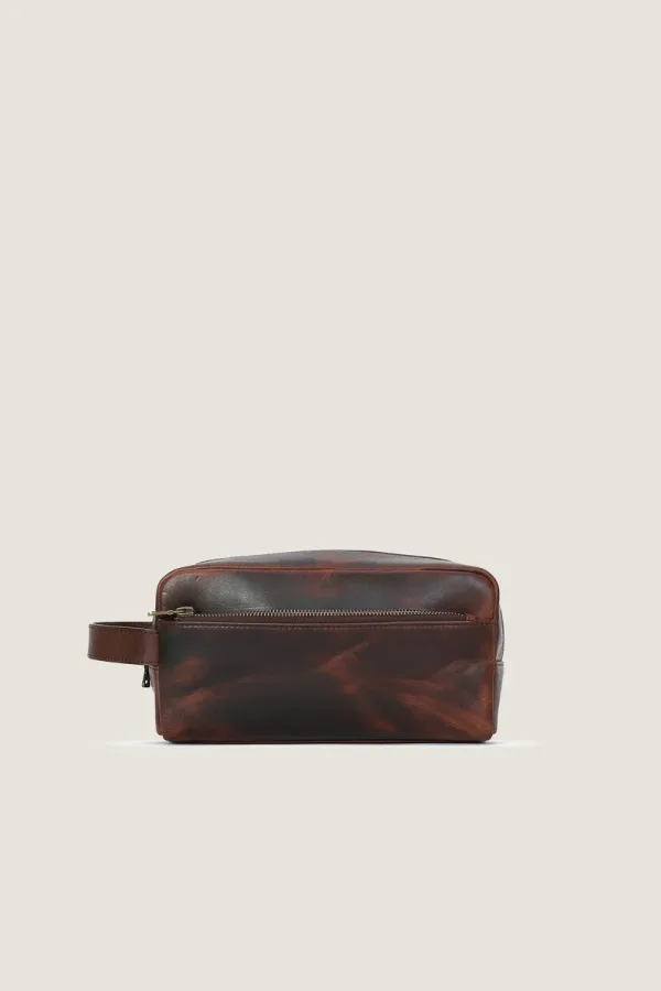 Greenwich Leather Wash Bag – Travel bag – Distressed Brown – view 1