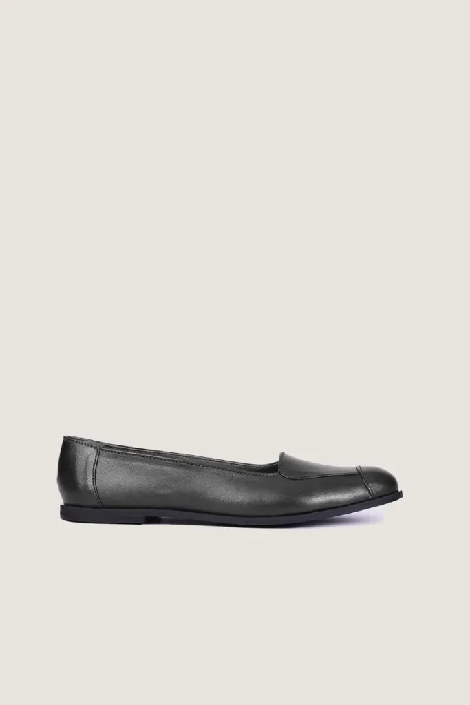Bryanston Square Leather Flats – Black – view 3