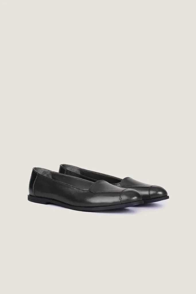 Bryanston Square Leather Flats – Black – view 4