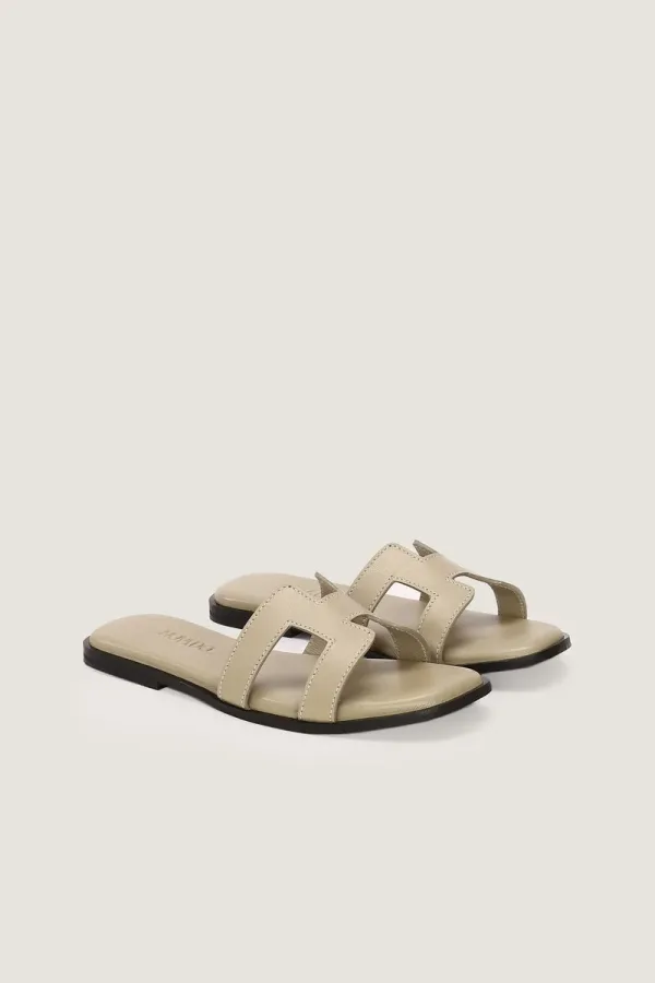 Leicester Square H-Strap Leather Slides – Sand – view 4