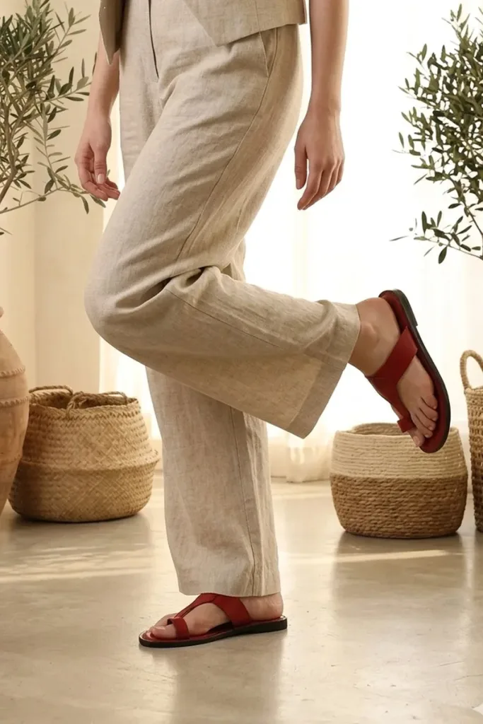 Montagu Square Kolhapuri Sandals – Red – view 1