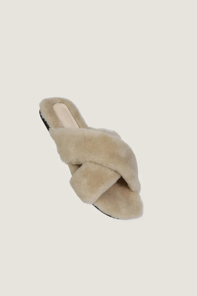 Portman Square Shearling Slippers – Beige – view 1