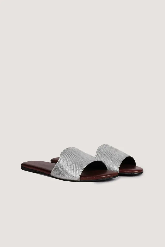 Woburn Square Leather Slides – Silver – view 3