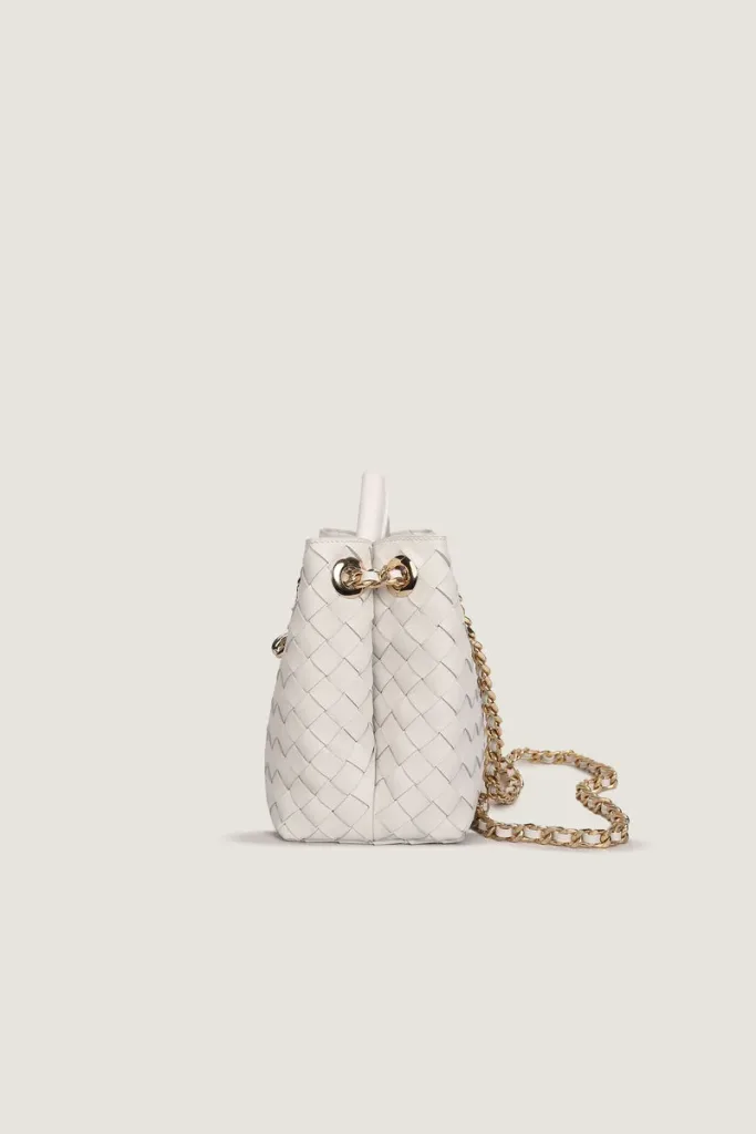 Abingdon Small Chain Leather Shoulder Bag – White – view 3