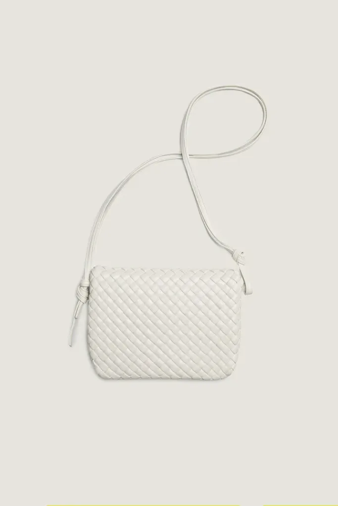 Chepstow Messenger Leather Crossbody Bag – White – view 4
