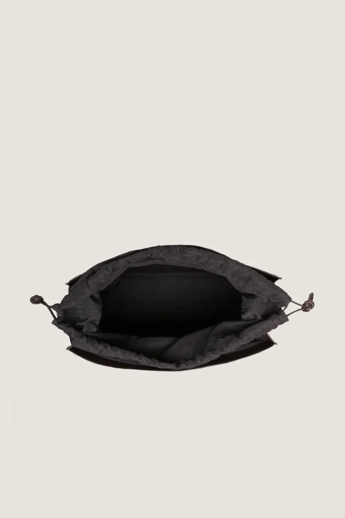 Hanway Cargo Leather Shoulder Bag – Chocolate Brown – view 3
