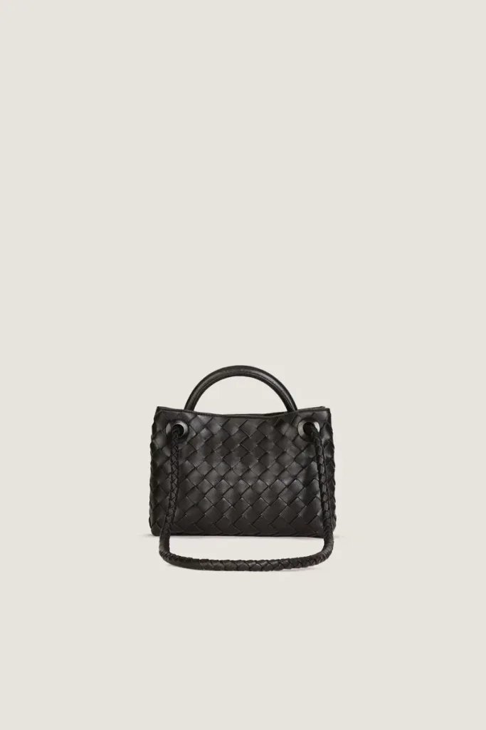 Norfolk Square Mini Leather Handbag – Black – view 3