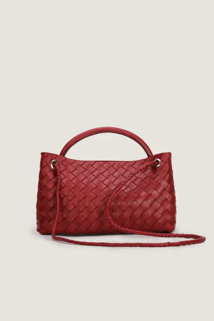 Princes Square East-West Leather Handbag – Red – view 4