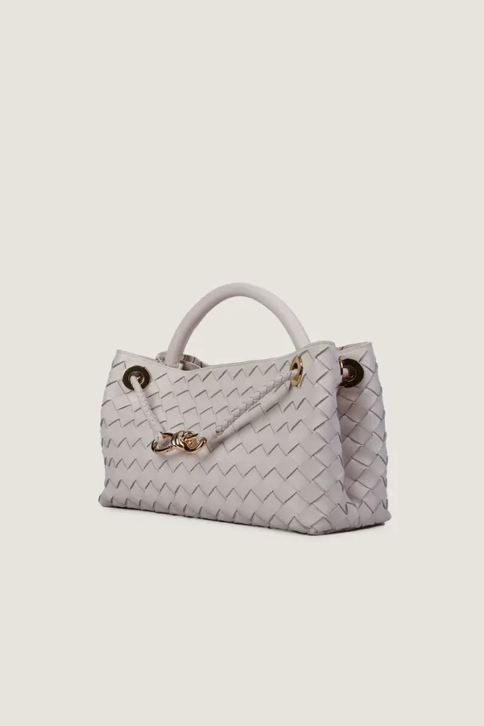 Princes Square East-West Leather Handbag – White – view 2