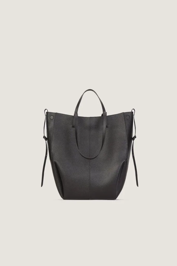 Queen Anne Leather Tote Bag – Black – view 1
